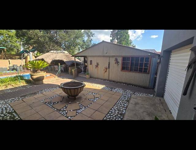 3 BEDROOM HOUSE FOR SALE IN ARCON PARK